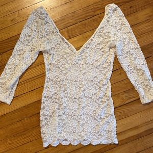 Lace 3/4 sleeve off white deep v top